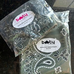 Booty by Brabant Set